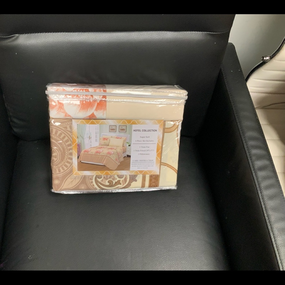 Twin sheet set